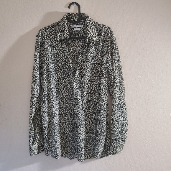 Zara shirt B&W pattern - Medium - Picture 1 of 3